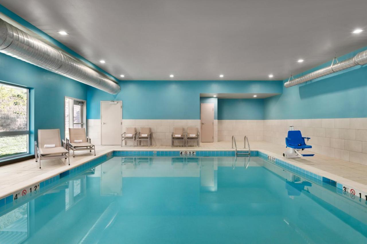 Holiday Inn Express & Suites Salisbury By Ihg Eksteriør bilde